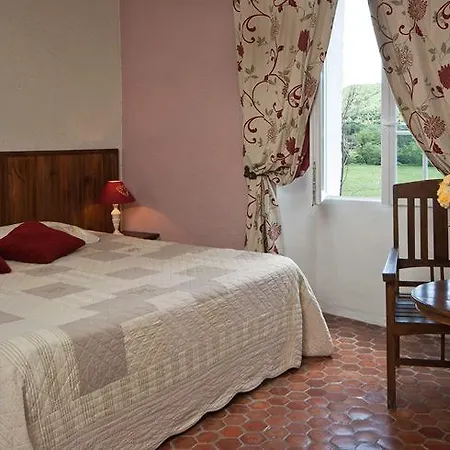 Domaine De Bertrandy Frühstückspension *